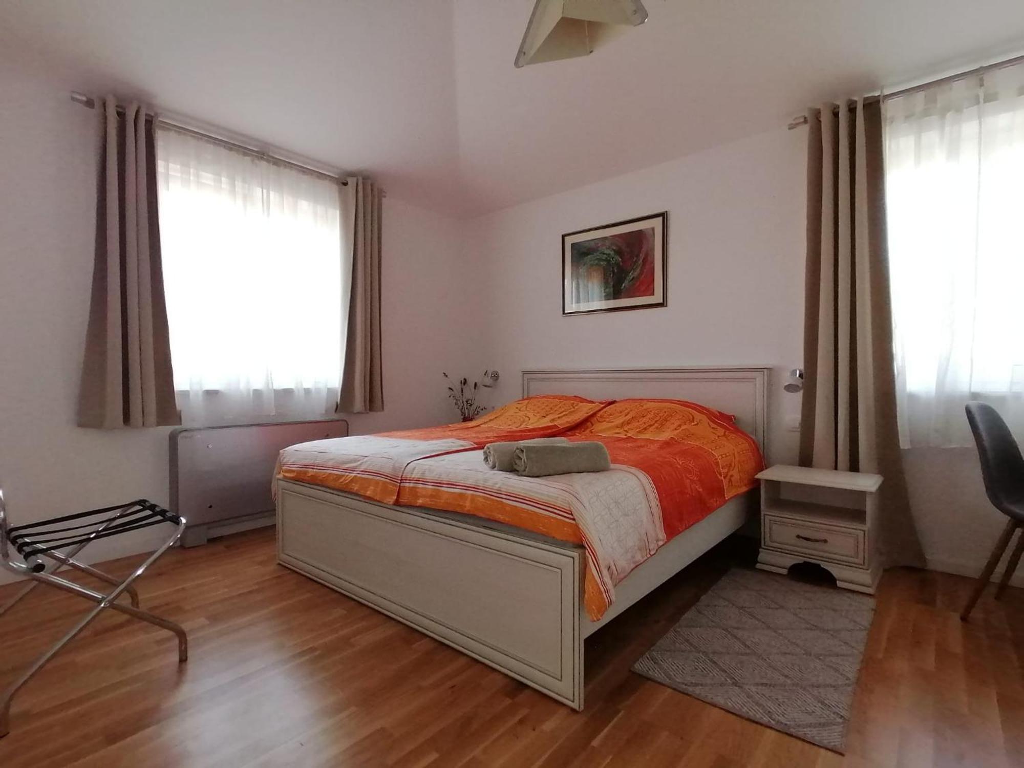 Vila Dubravka - Schoen Und Komfortabel Inmitten Von Olivenbaeumen Und Weinbergen Mit Whirlpool Valtura Exterior foto